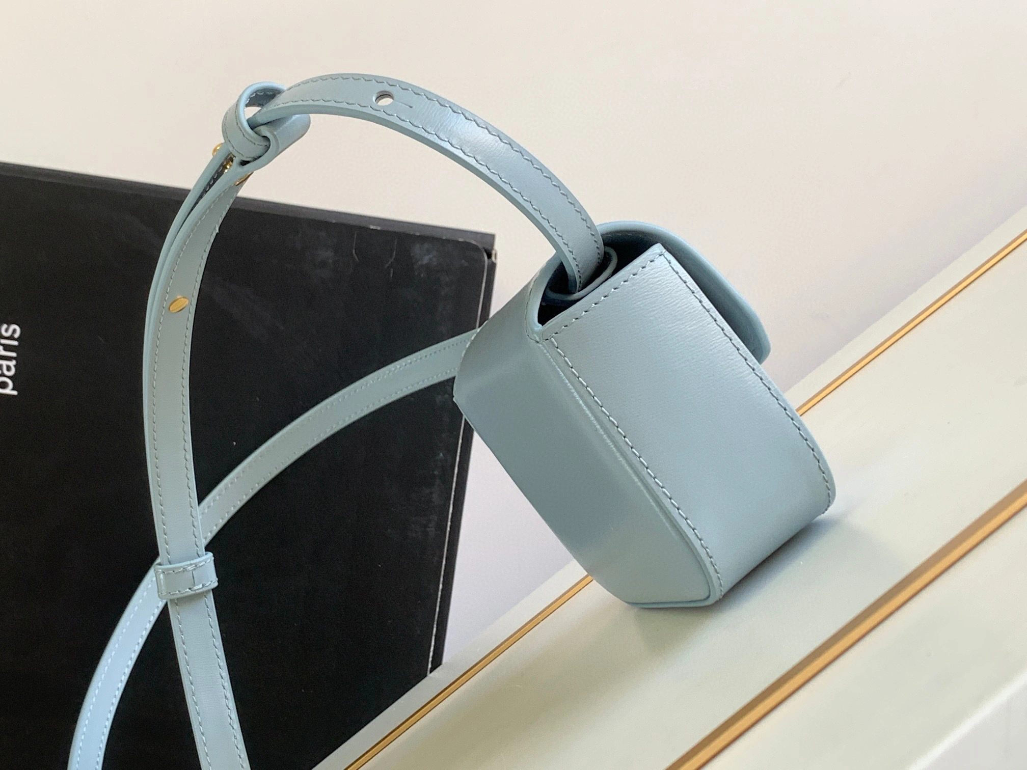 MOMO- high quality version 10I513DPV.06PS 10I513DPV-07IC cowhide item：B-B564J3025C